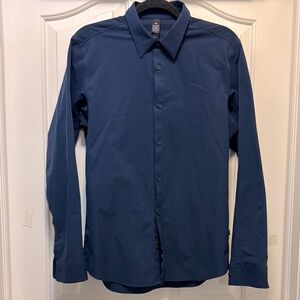 Lululemon Men’s shirt (M)
